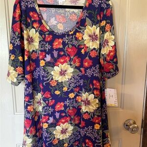LuLaRoe NWT Perfect Tee Tunic Top, 3XL, Relaxed Fit